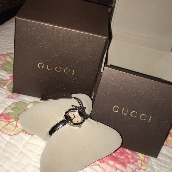 Gucci Watch - Picture 2 of 5